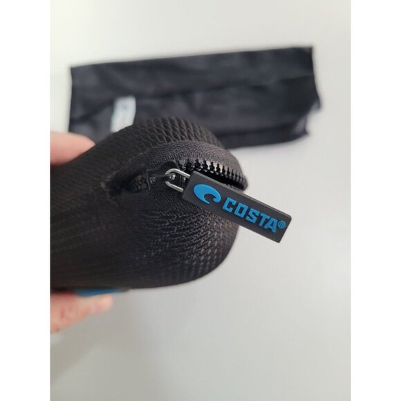 Costa Del Mar Zippered Sunglass Hard Case Clamshell Glasses W/ Wipe - Picture 4 of 4